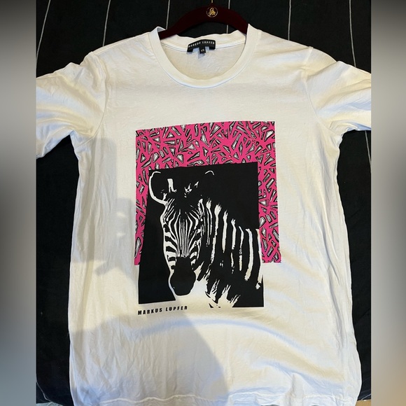 Markus Lupfer Graphic T-shirt - Picture 1 of 4